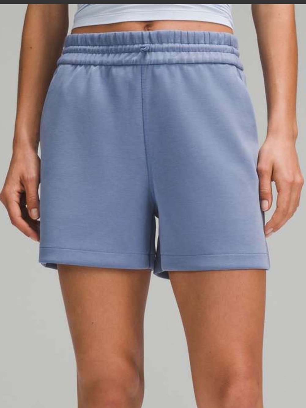 NWT LULULEMON Softstreme High-Rise Short 4" in Oasis Blue sz 4
